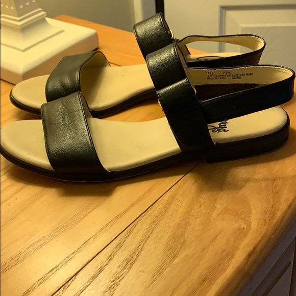 Sandals - Picture 2 of 2